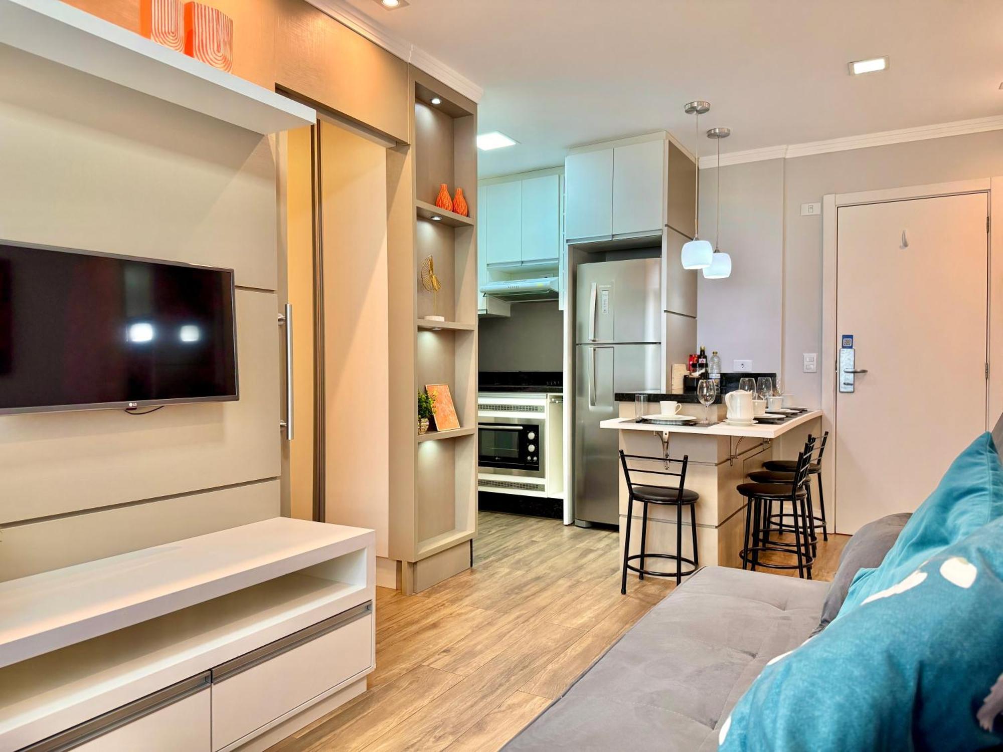 Lifespace Curitiba - Apartamentos Urooms 객실 사진